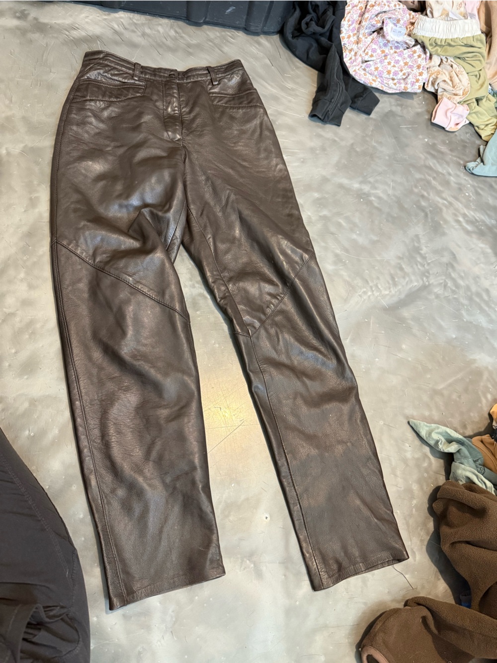 Women's Leather High-Rise Pants - Brown - Picture 2 of 3